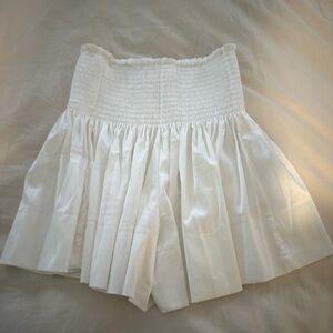 Natural life shorts. Size XS. white. Perfect condition